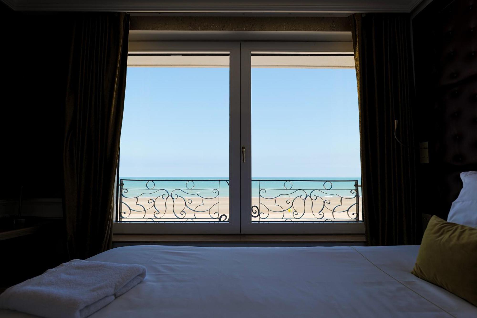 Hotel Merveilleux Cote Mer Dunkirk Exterior photo