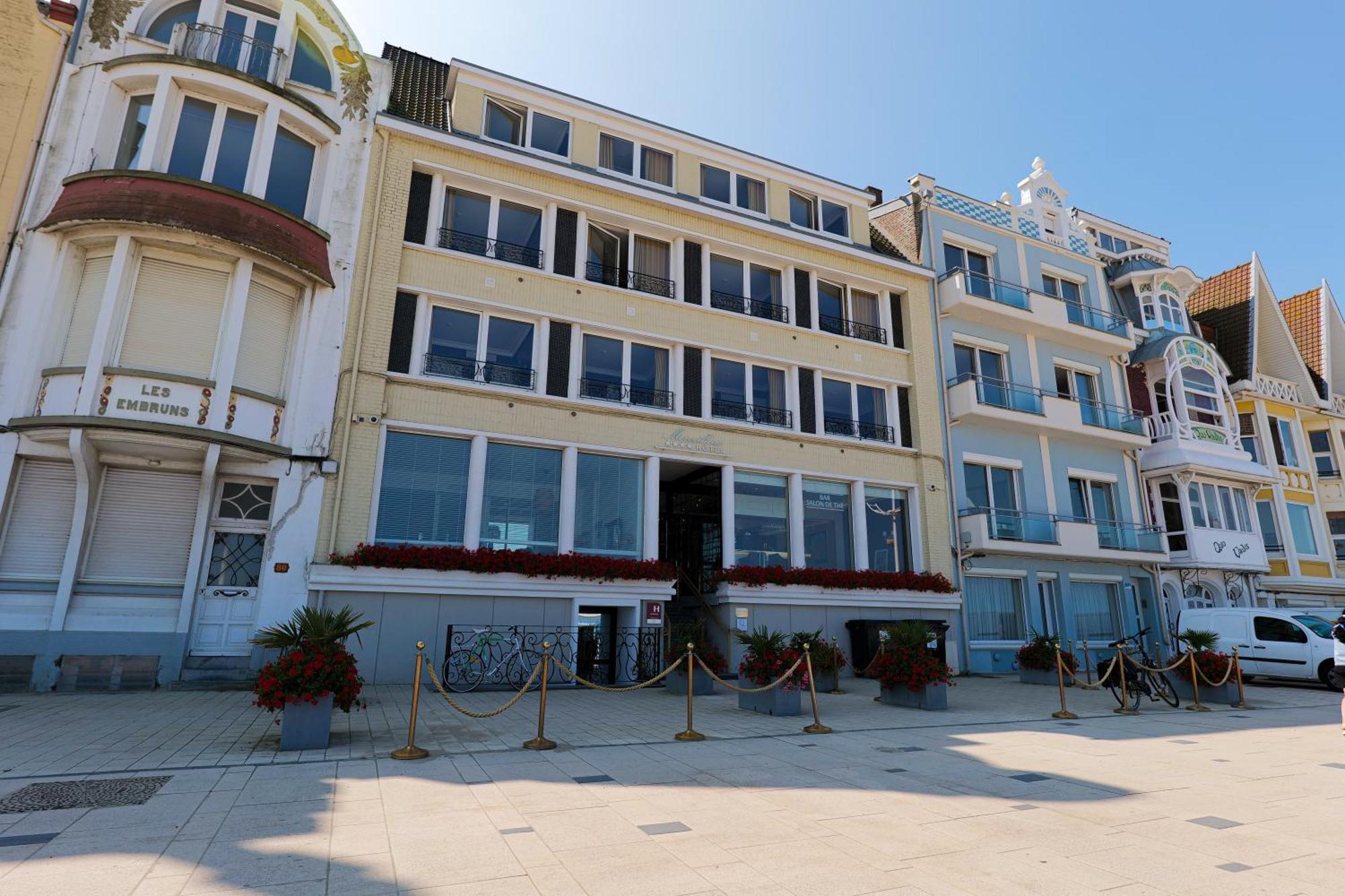 Hotel Merveilleux Cote Mer Dunkirk Exterior photo